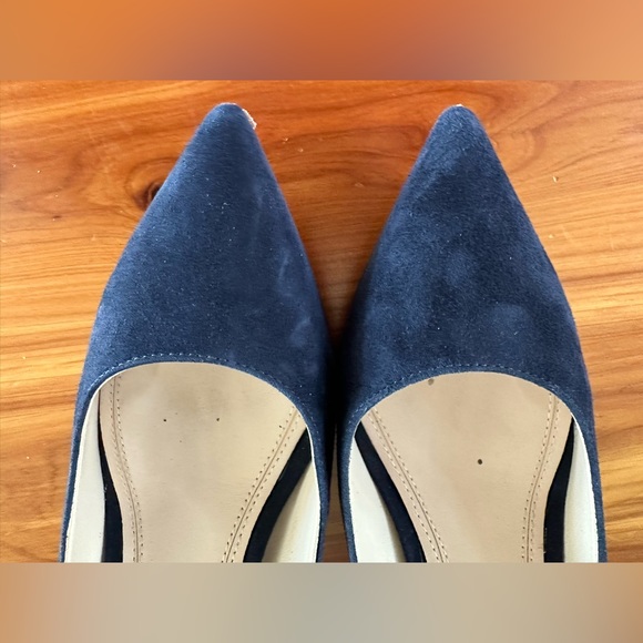 Marc Fisher Zala navy suede block heel pump - Picture 4 of 8